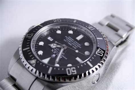 zu wem gehört rolex